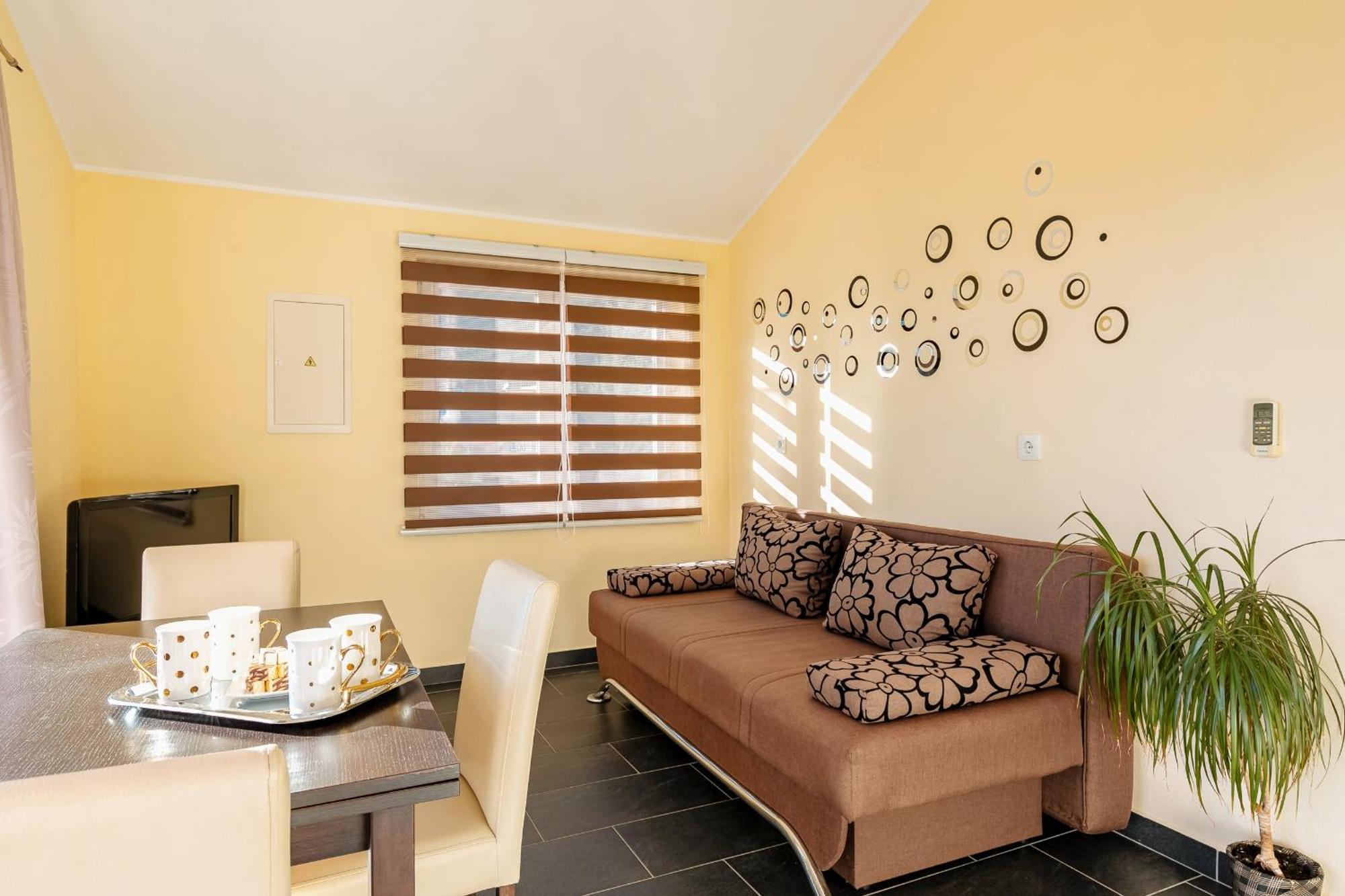 D&A Apartments Вела Лука Екстериор снимка